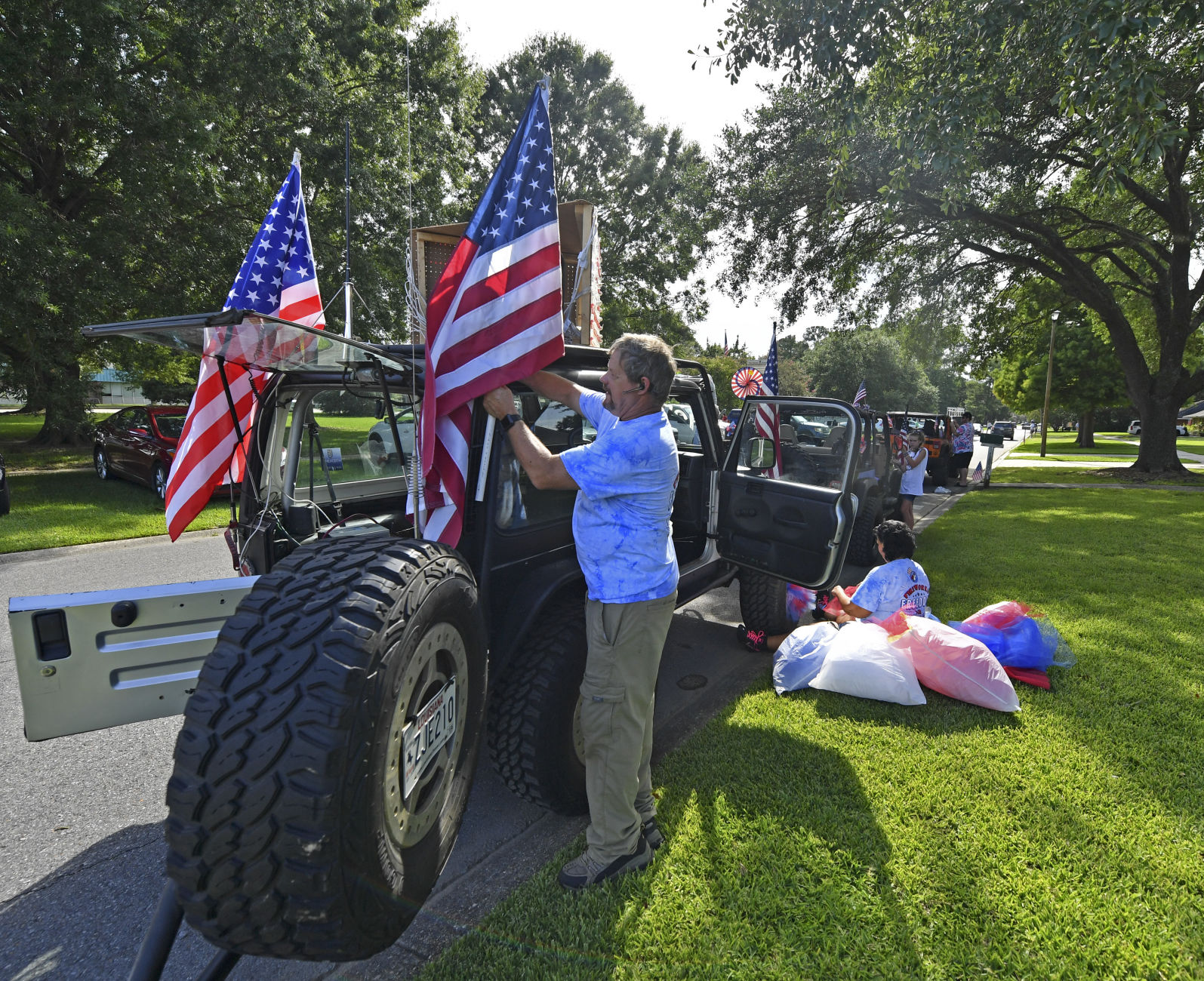 BR.kenilworthparade.adv HS 125.JPG